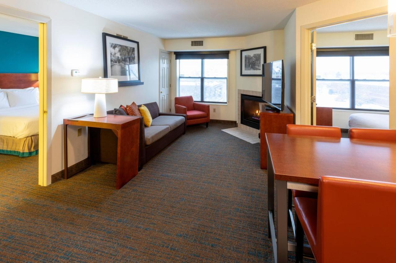 Residence Inn Minneapolis St. Paul/Roseville Exterior photo