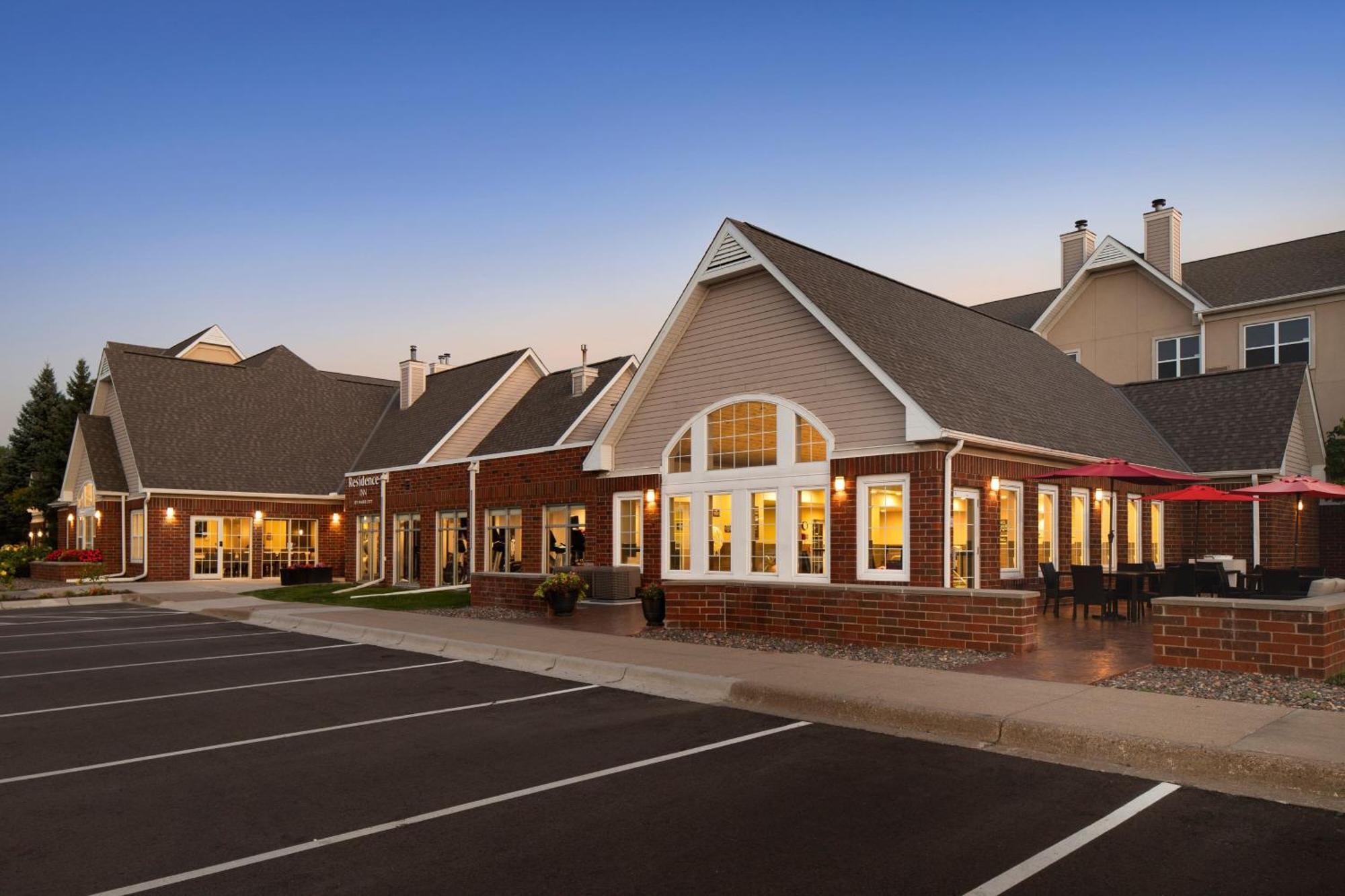 Residence Inn Minneapolis St. Paul/Roseville Exterior photo